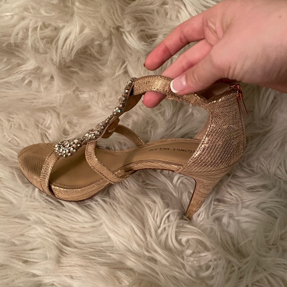 High heels - Picture 3 of 4